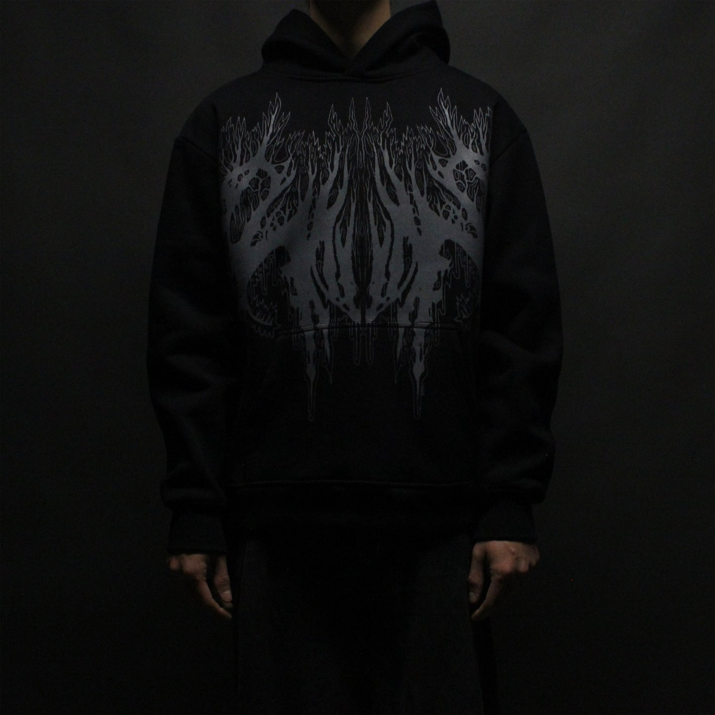 BLACK ARTERY PULLOVER